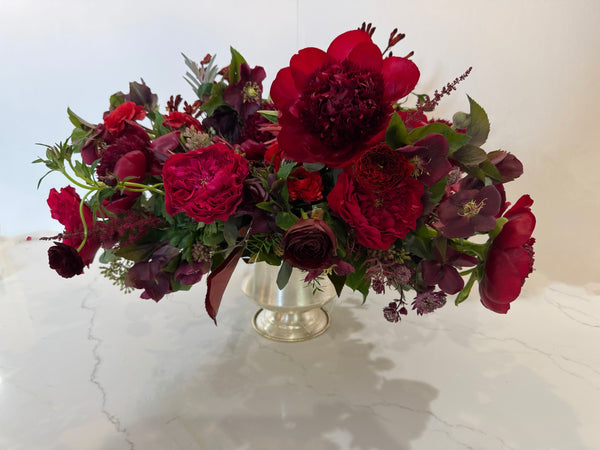HOLIDAY CENTERPIECE